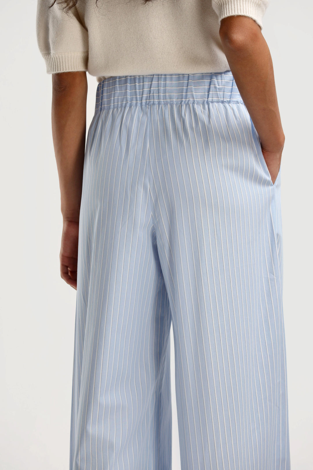Ladneri Hose Bondy