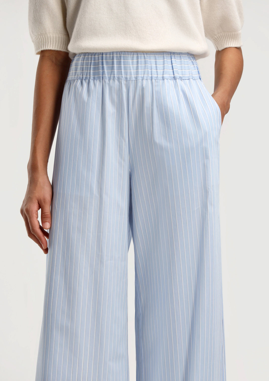 Ladneri Hose Bondy