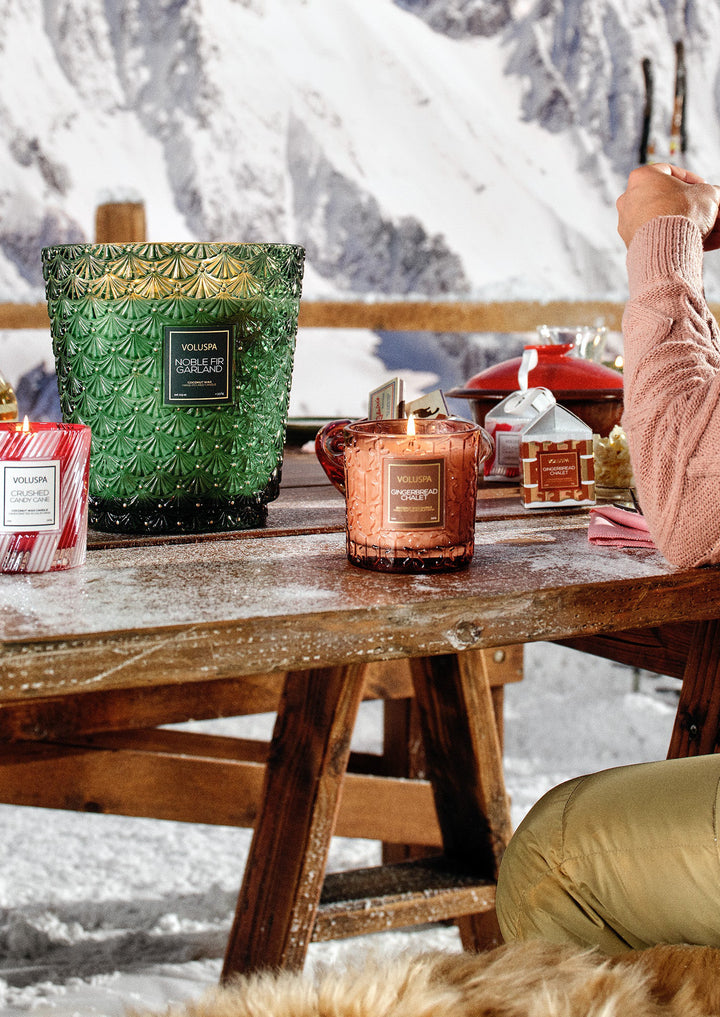 VOLUSPA Luxe Classic Candle Gingerbread Chalet