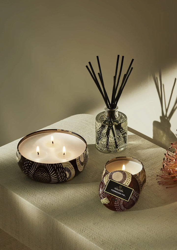 VOLUSPA Mini Tin Candle Forbidden Fig