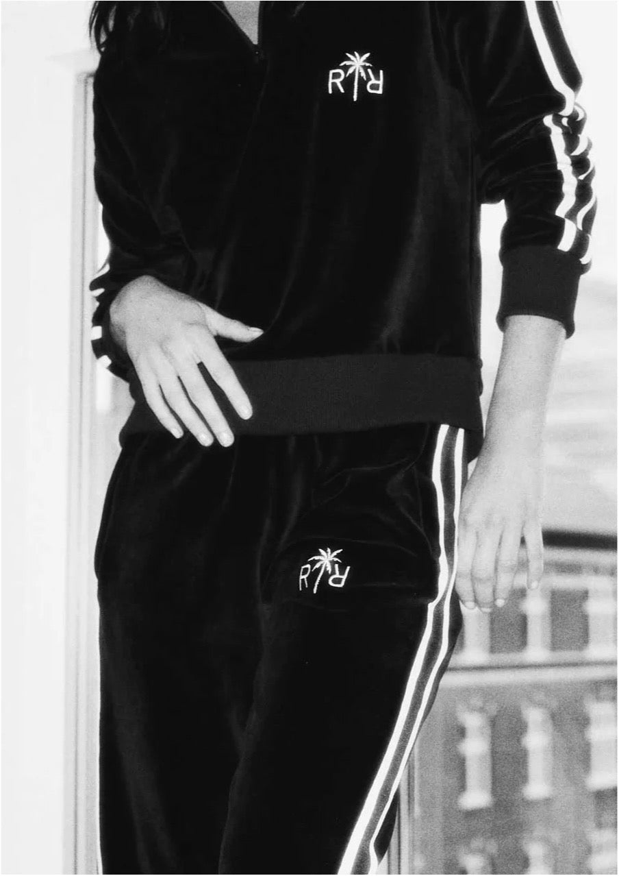 RAIINE CROSS VELOUR QUARTER ZIP BLACK