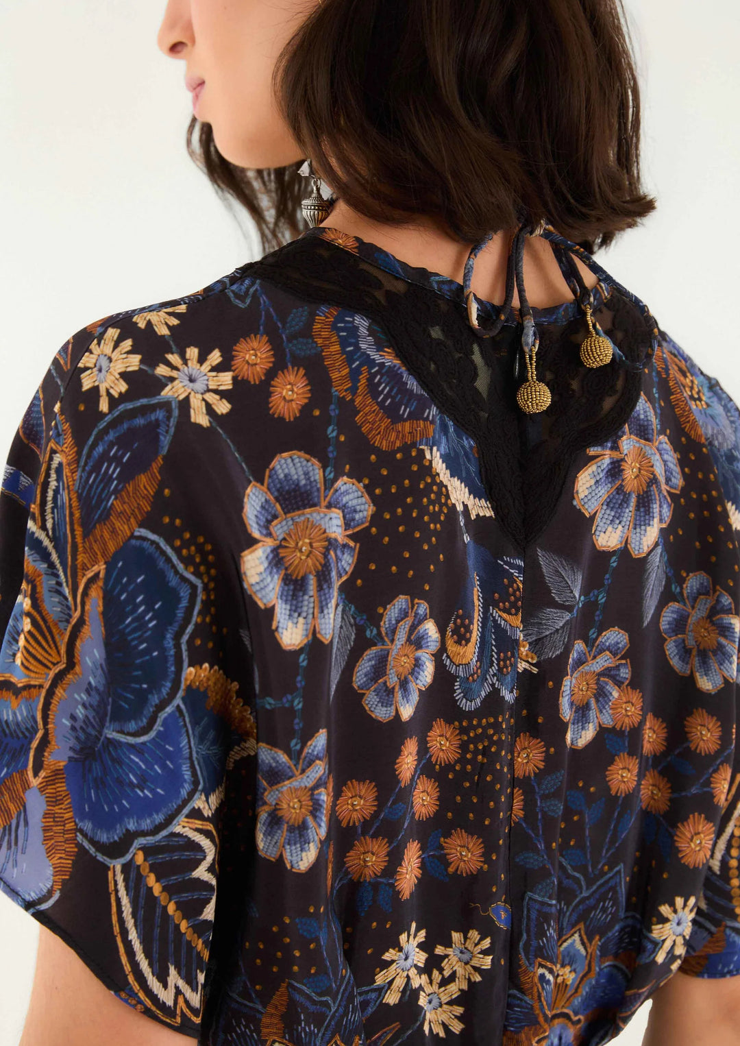 FARM RIO Black Snakes Bouquet Blouse