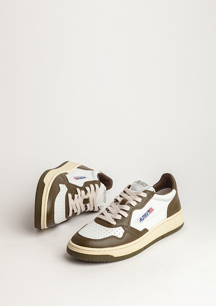 AUTRY Medalist Two-Tone Low White/Olive