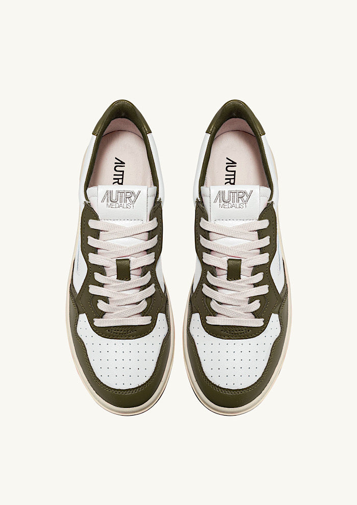 AUTRY Medalist Two-Tone Low White/Olive